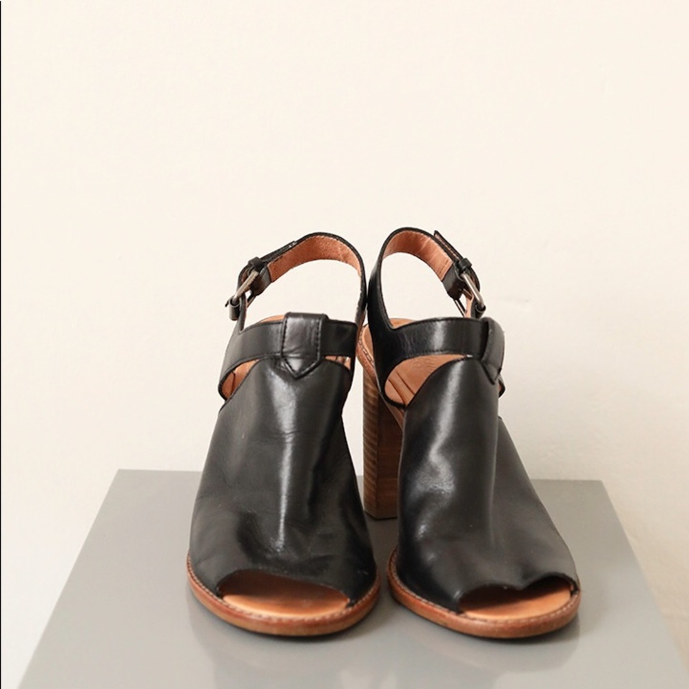 Madewell Sylvia’s Leather Peep Toe Heel